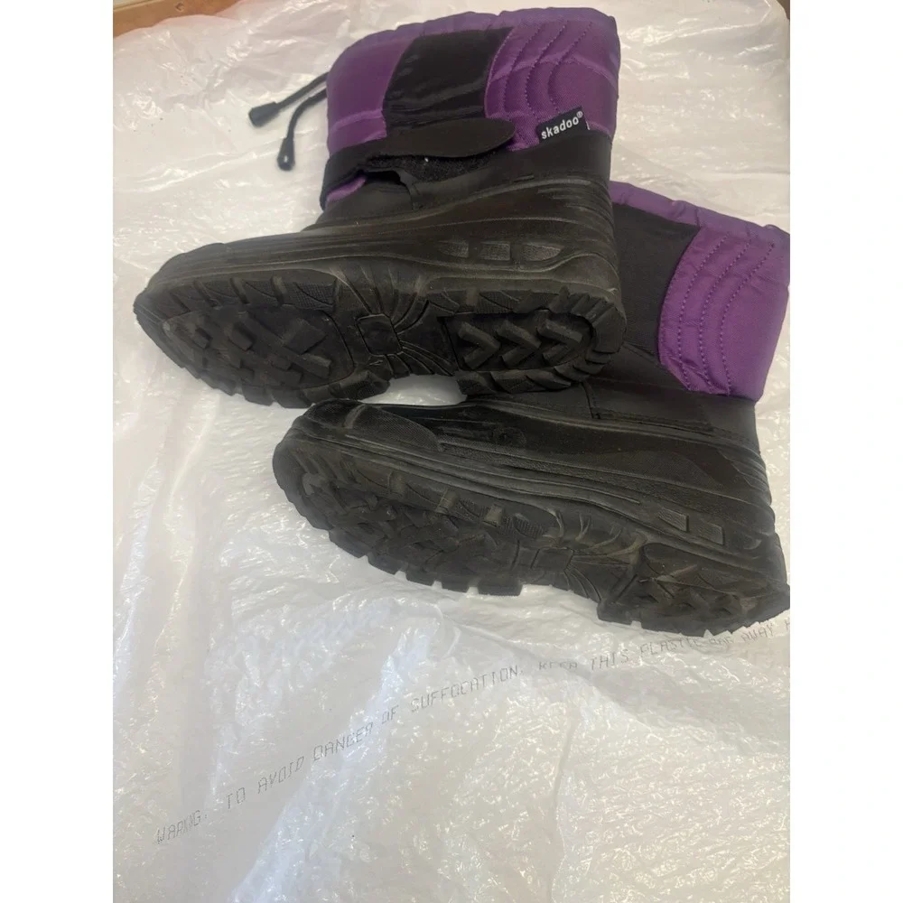 Skadoo Kids‎ Snow Boots Black and Purple Size 4